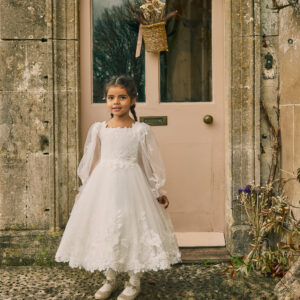 Tabitha by Justin Alexander